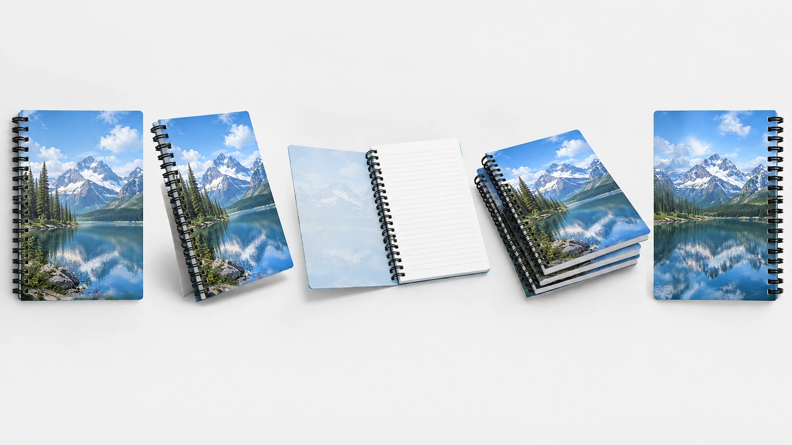 Illustration d’une rangée de carnets au design lacustre, fermés, debout, ouverts et empilés